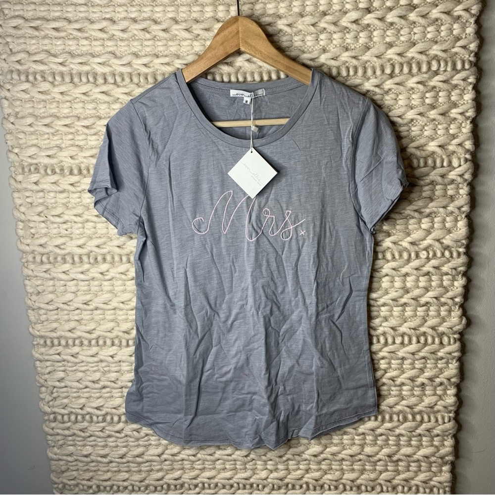 Ever Ellis Mrs. Light Pink Embroidered T-Shirt